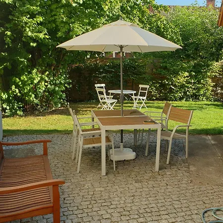Schloessleweg 2a *